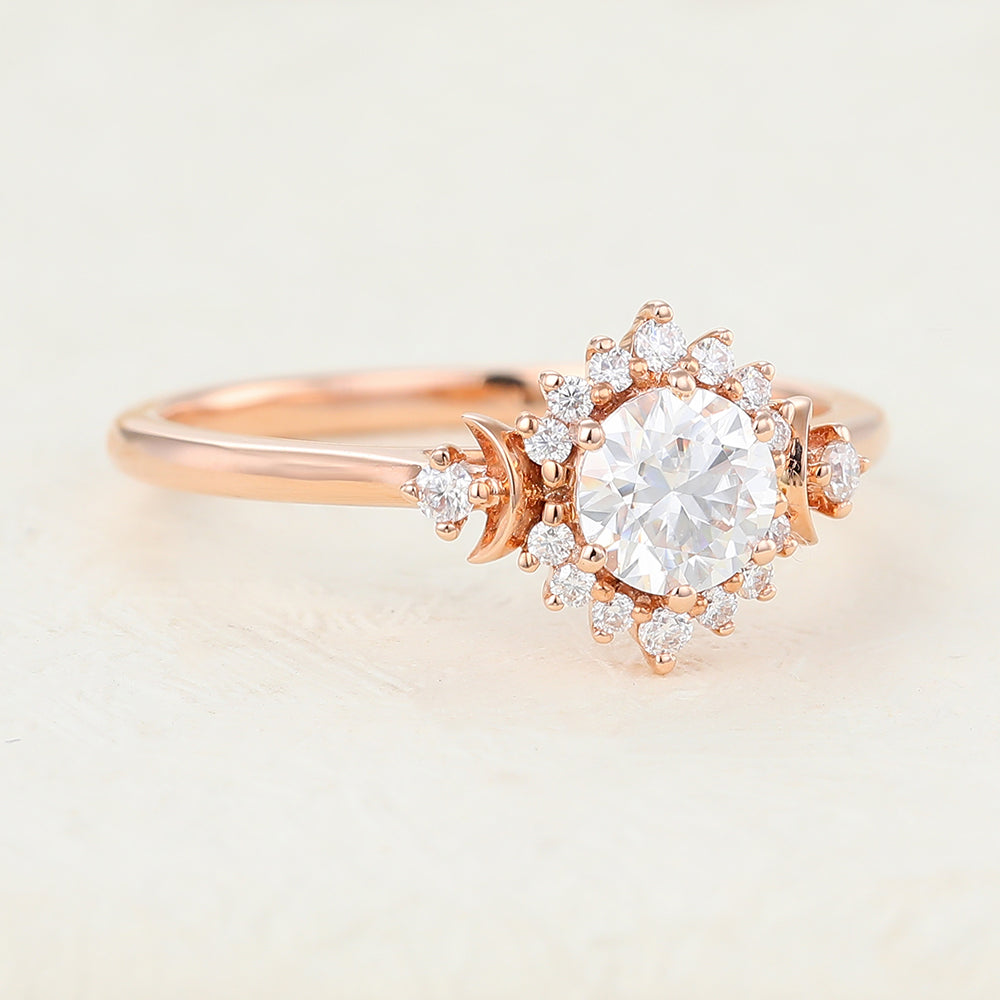 0.41 CT Round Cluster Moissanite Engagement Ring