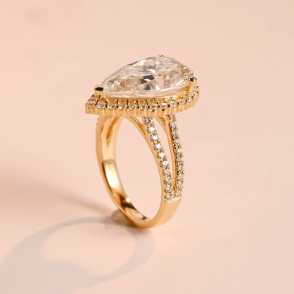 Stunning 2.0 - 4.0 CT Pear Moissanite Engagement Ring with Pave & Halo Design 8